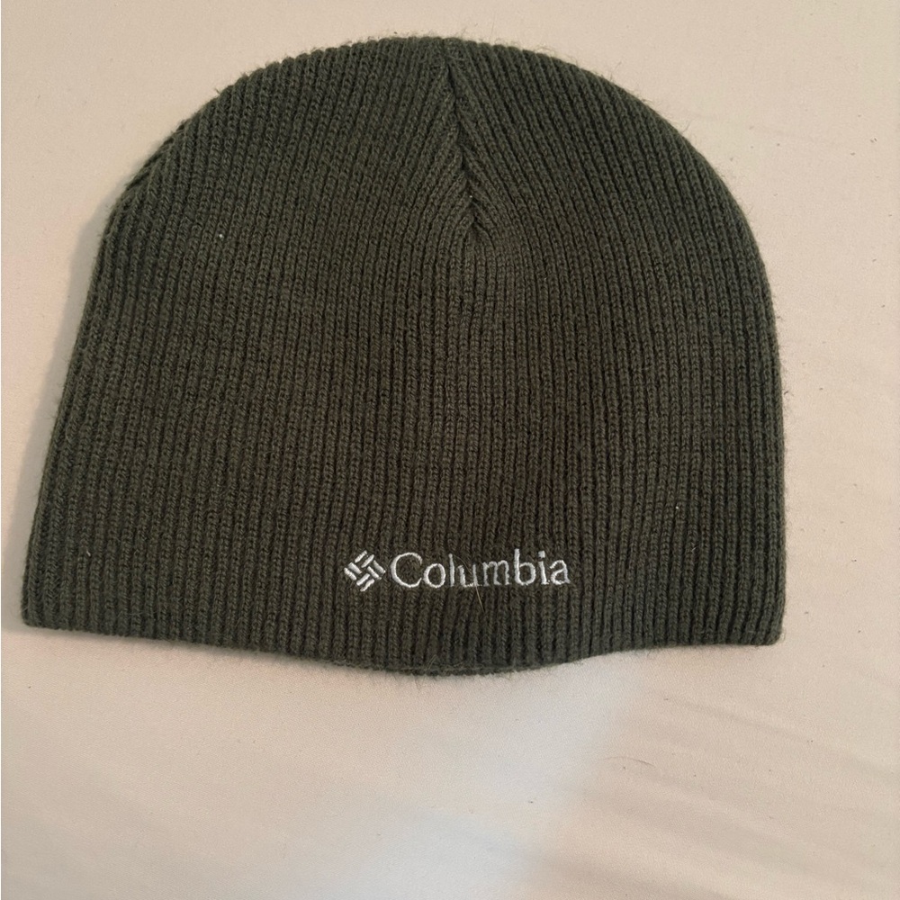Columbia Olive Green Ribbed Beanie